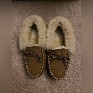 LL BEAN Slippers